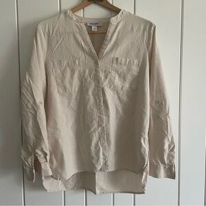 $15 SALE Cream Button Down Shirt Nine West V-Neck Women’s Collarless Top